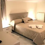 Rara Domus 3*