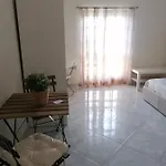 Alojamento de Acomodação e Pequeno-almoço Rara Domus Pompeia