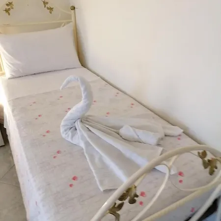 ベッド・アンド・ブレックファスト Rara Domus ポンペイ