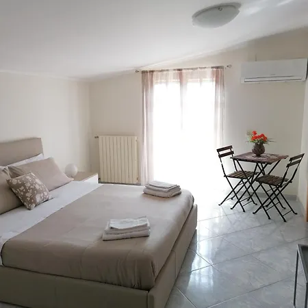 Rara Domus 3* ポンペイ